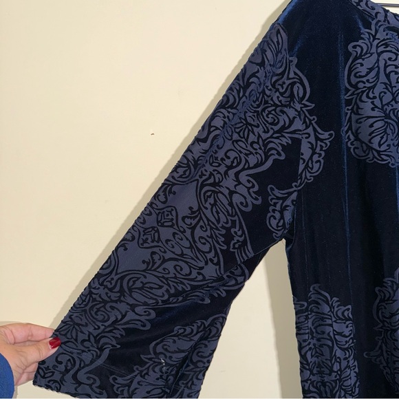 NALLY & MILLIE plus size navy velvet burnout floaty whimsigoth blouse 2X - Picture 4 of 4